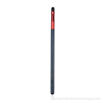 Flat Lip Defining Brush